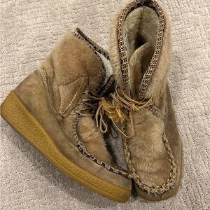 Vintage Snowland Boots Womens size 8 winter